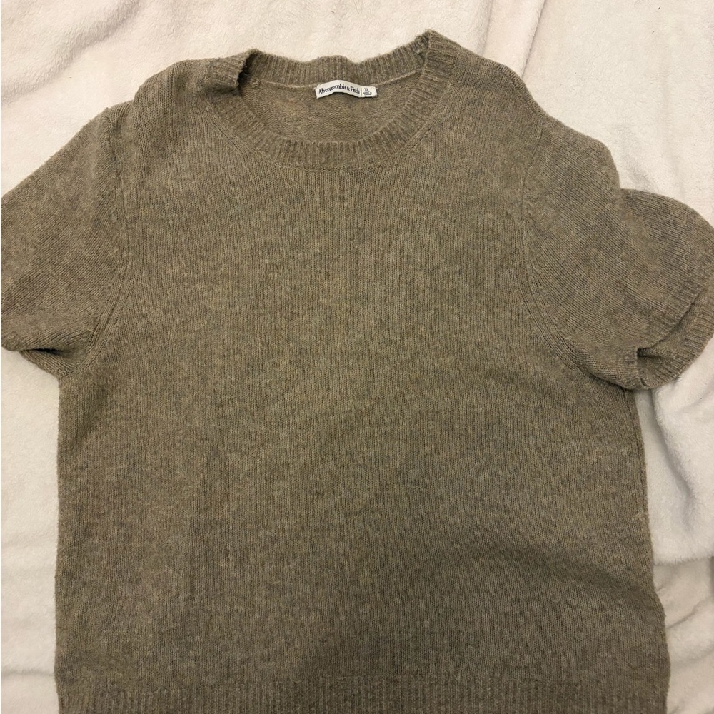 Abercrombie & Fitch Women's Tan Crewneck Top - XL